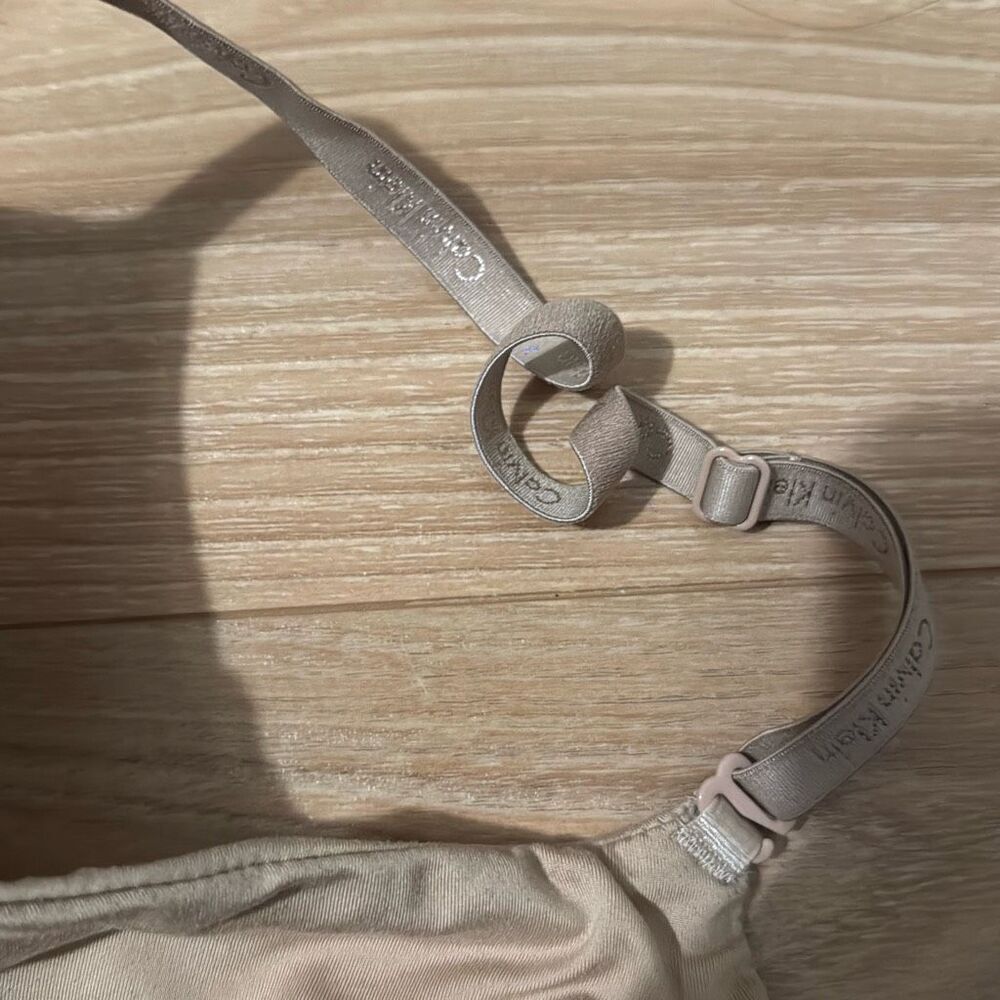 Calvin Klein Nude‎ Bra Size 34C - Picture 4 of 4